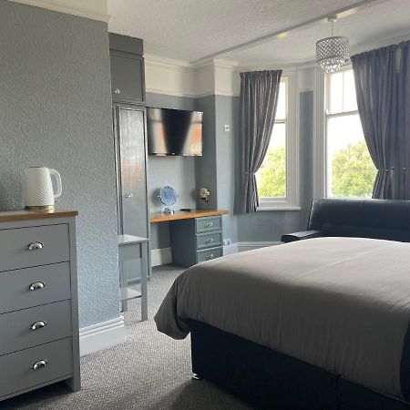 Danilton Hotel Rhôs-on-Sea Exteriör bild